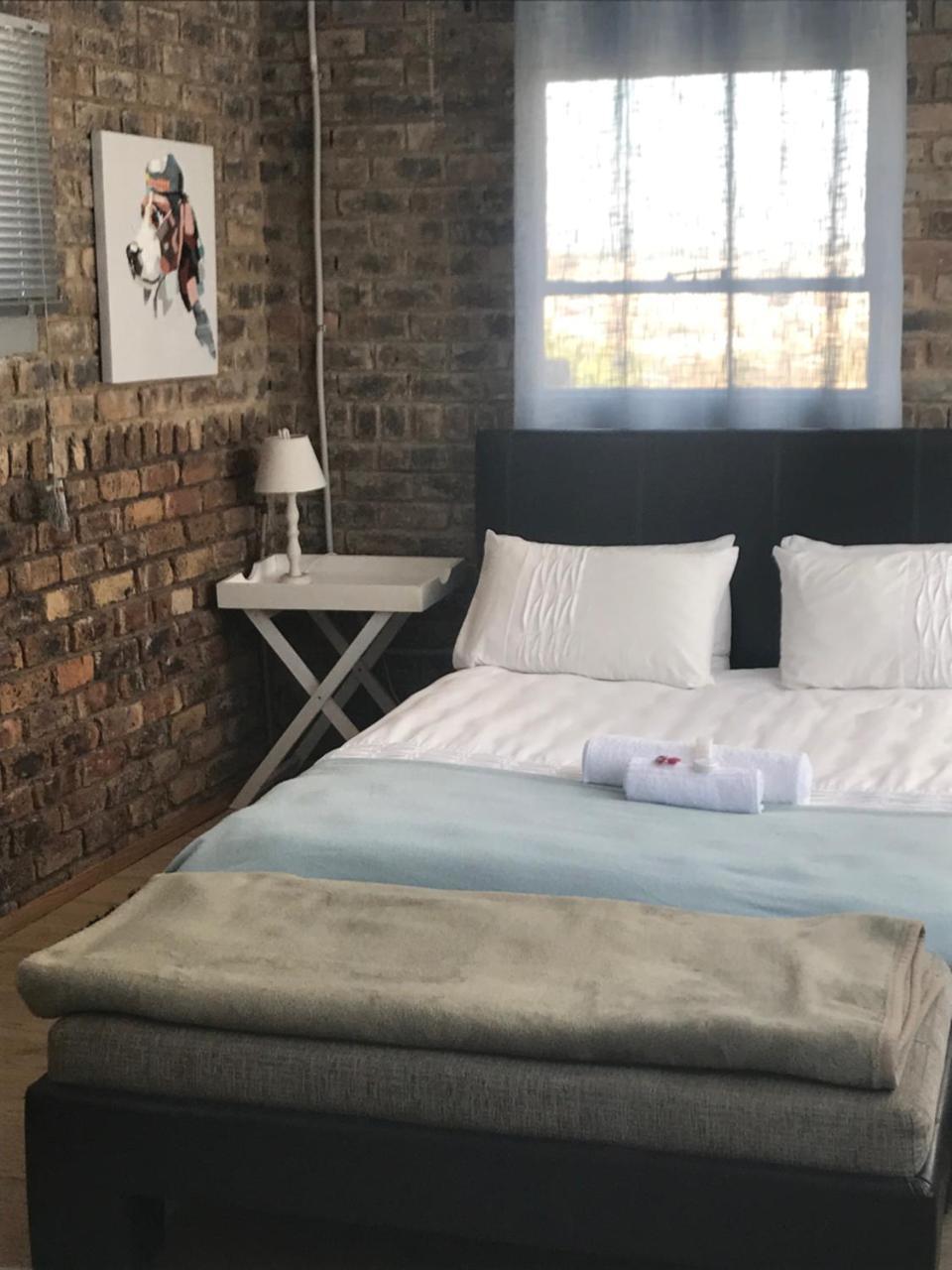 Midrand Guesthouse - Tasa Extérieur photo