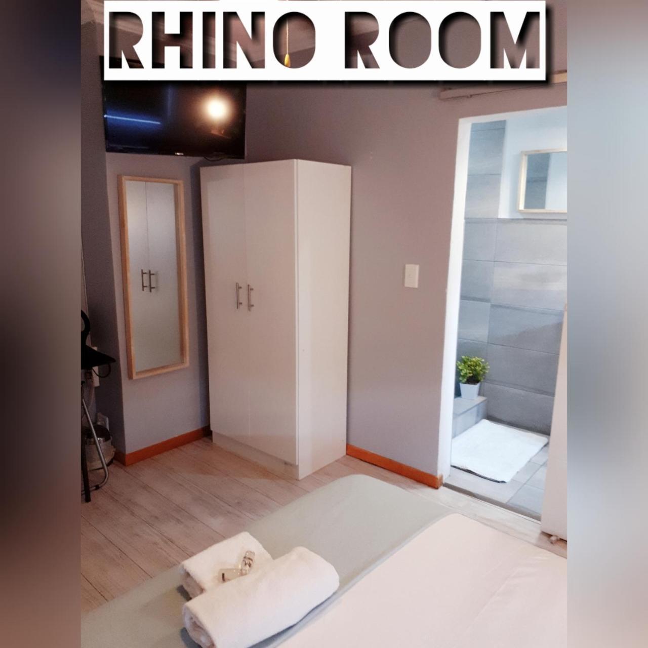 Midrand Guesthouse - Tasa Extérieur photo